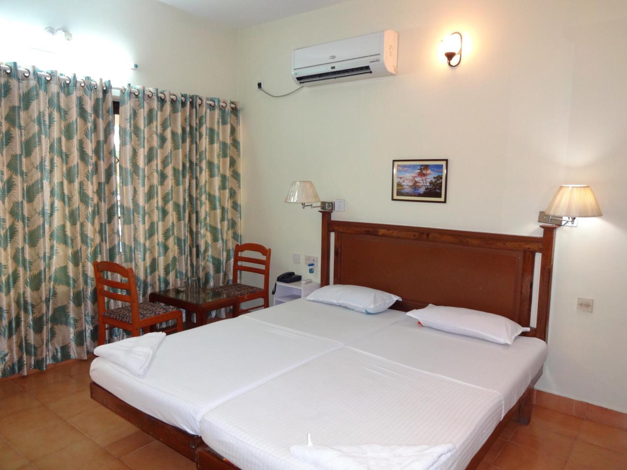 Hotel Thushara Ковалам Экстерьер фото