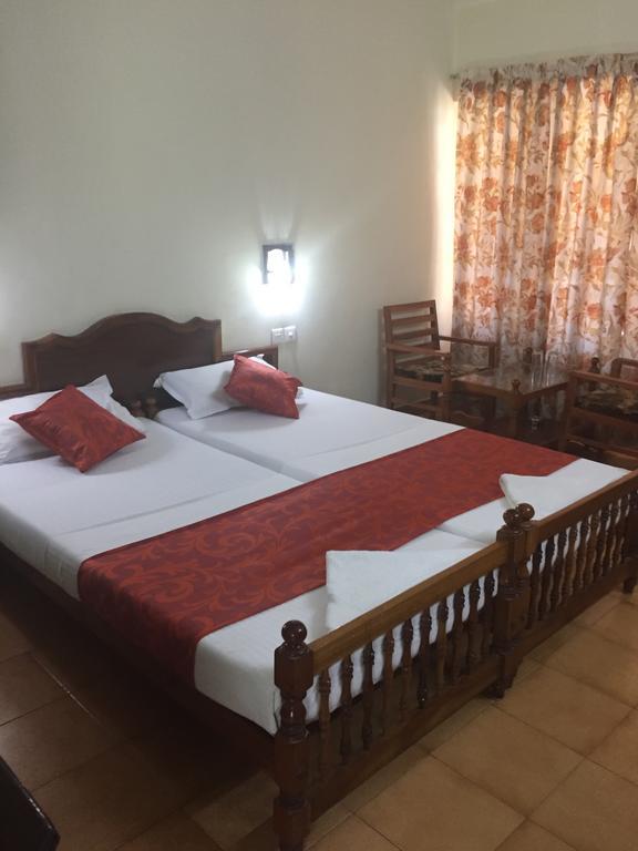 Hotel Thushara Ковалам Экстерьер фото