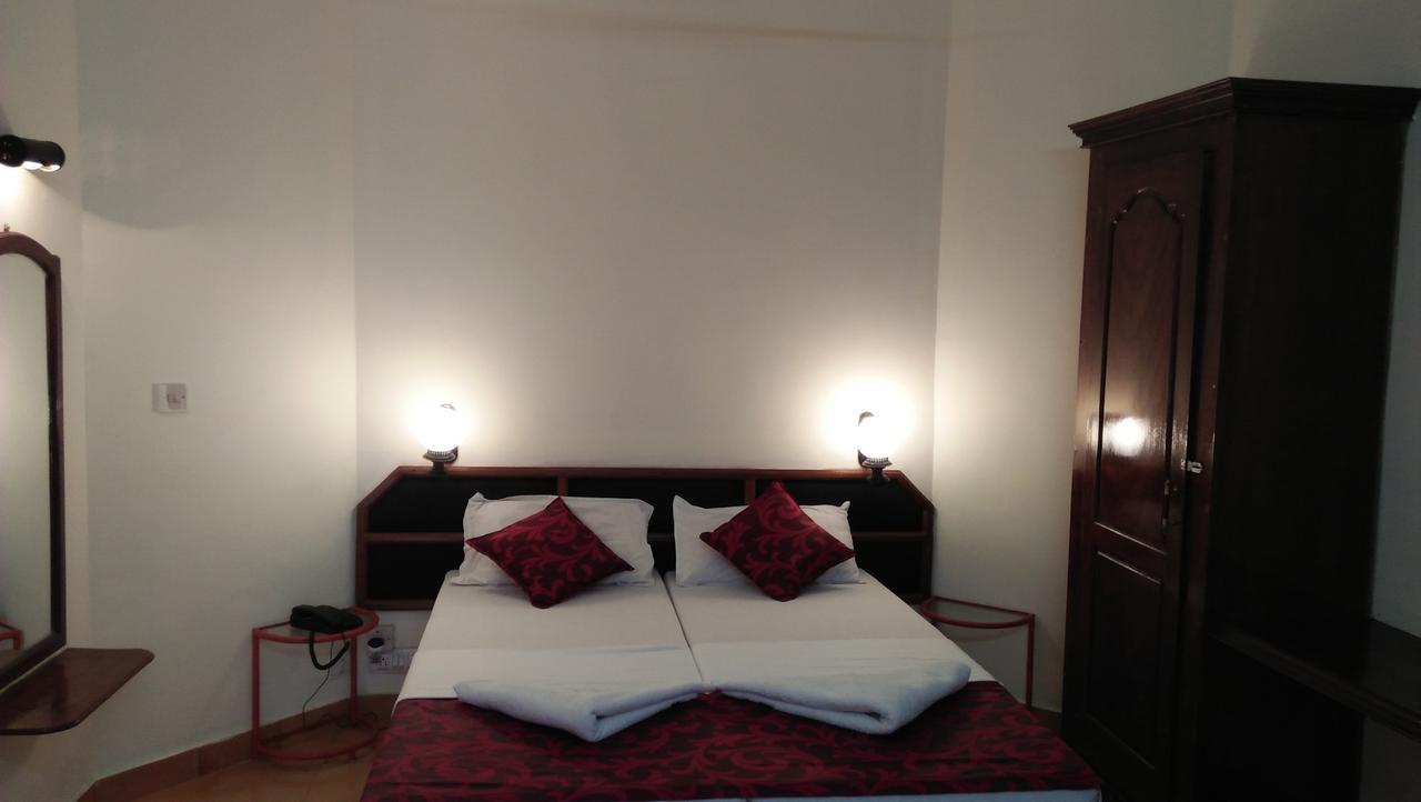 Hotel Thushara Ковалам Экстерьер фото