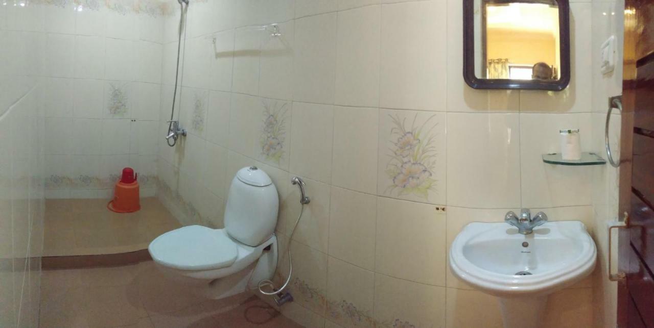 Hotel Thushara Ковалам Экстерьер фото